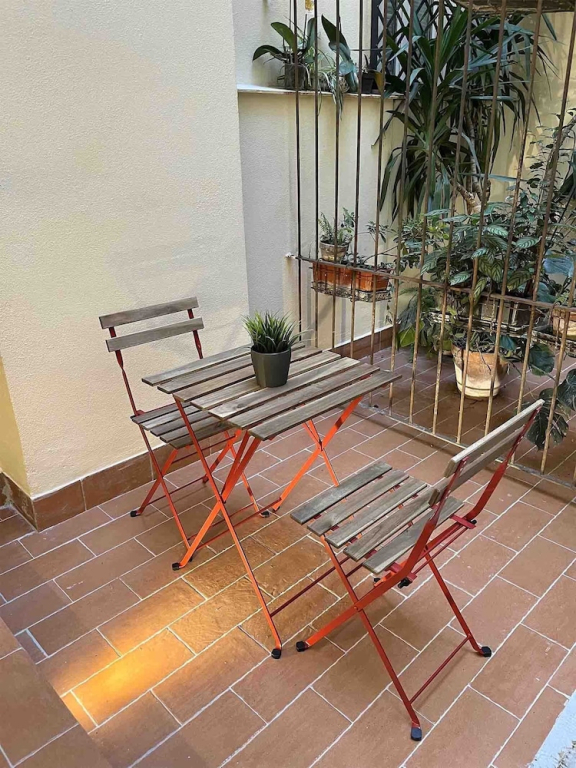 Domus Avi - Guest House