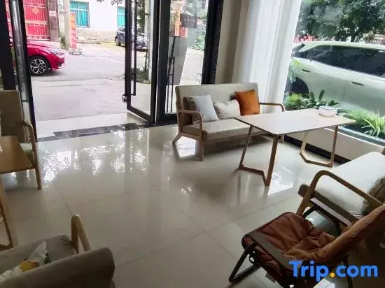 Qingcheng Zhixin Homestay (Qingchengshan High-Speed Railway Station)