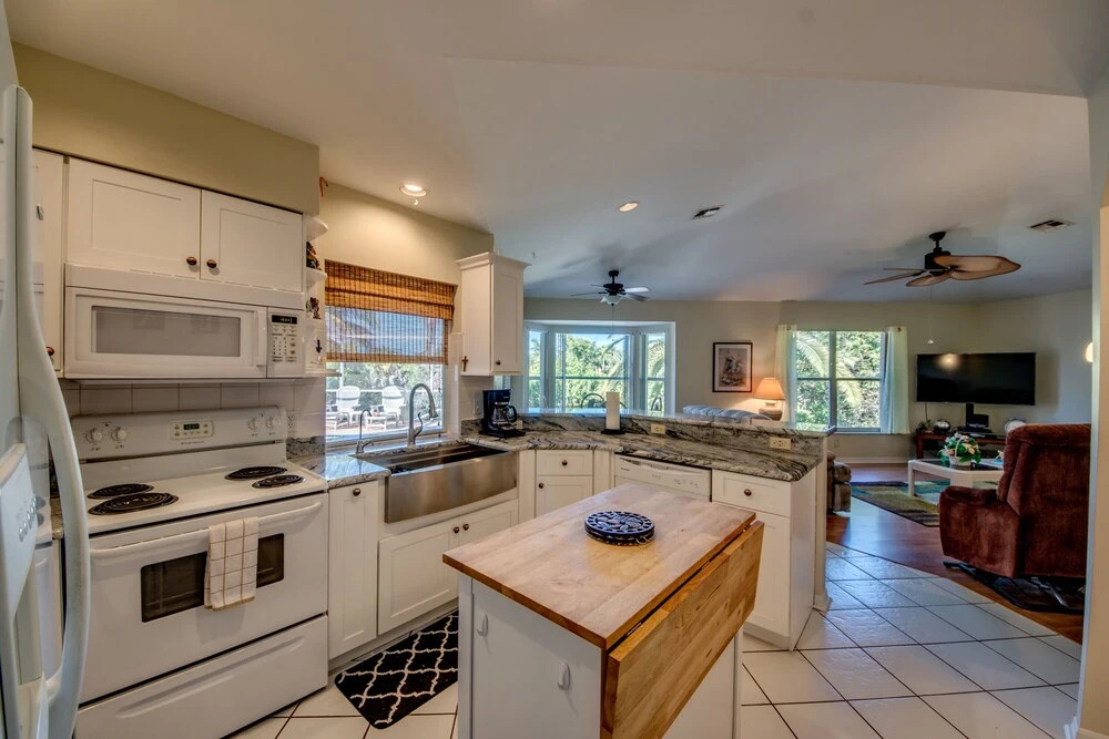 Villa Coral Retreat- Roelens Vacations