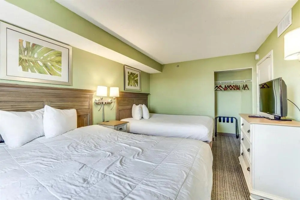 Compass Cove 717