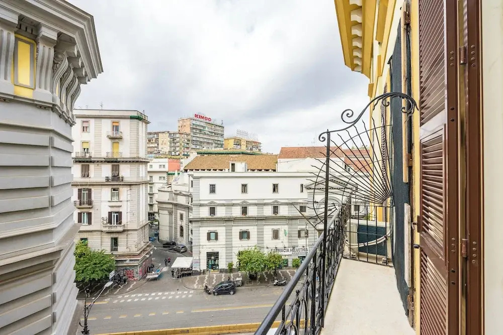 Chic Lifestyle Apartment