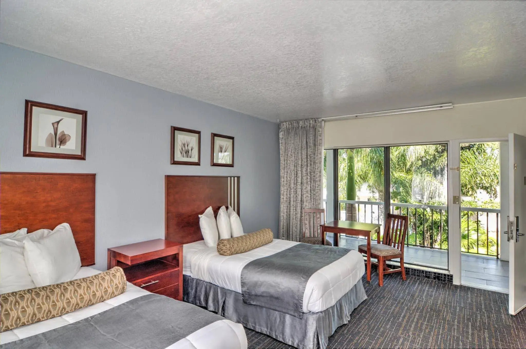 The Beachcomber St. Pete Beach Resort & Hotel