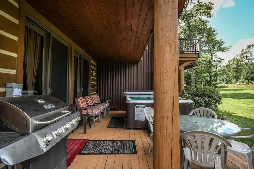 Touch the Sky 4 Bedroom Townhome