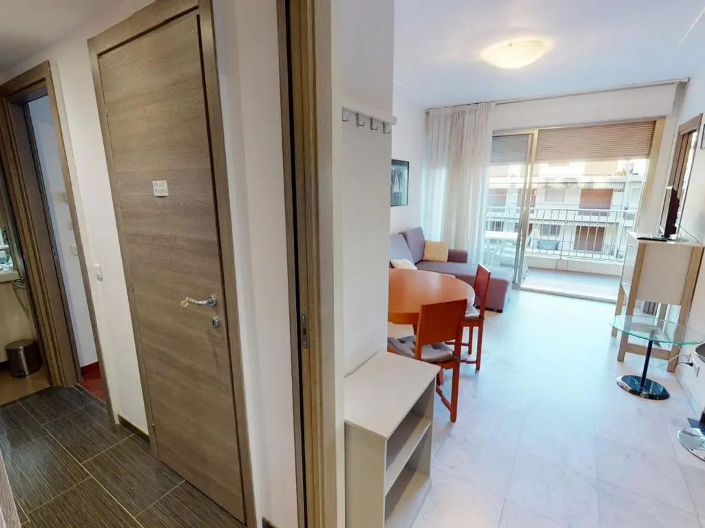 Appartement Menton, 3 pièces, 5 personnes - FR-1-196-230