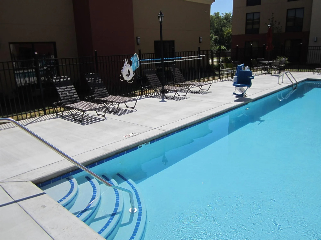 Best Western Plus Sunrise Inn