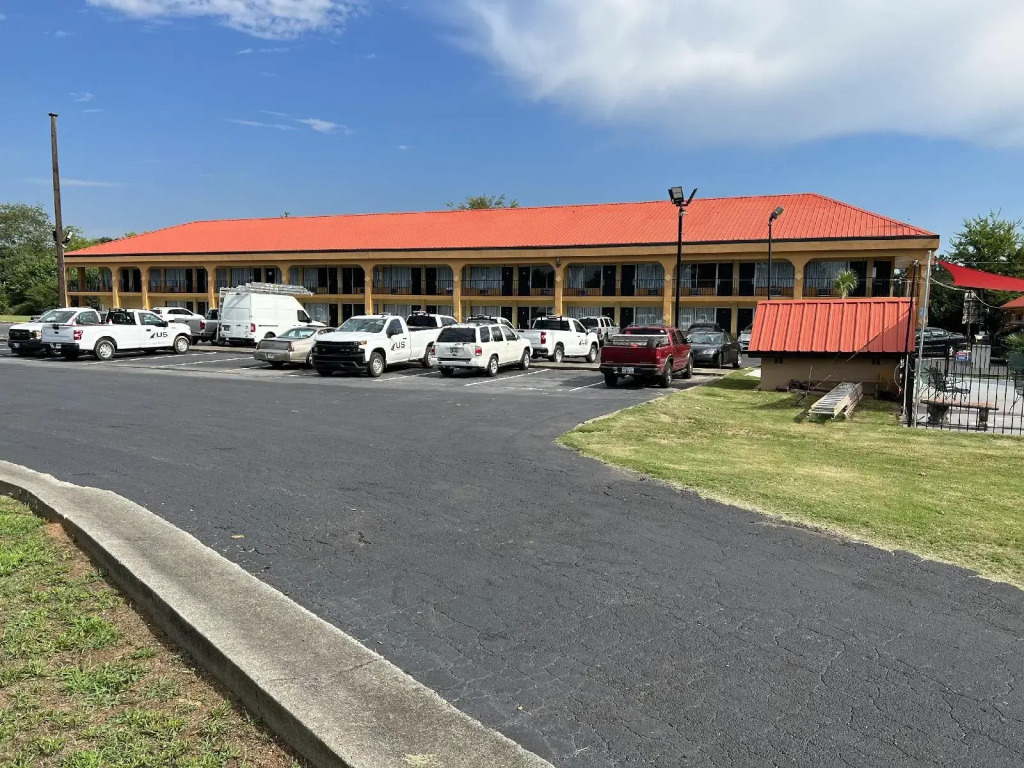 Country Hearth Inn & Suites Cartersville
