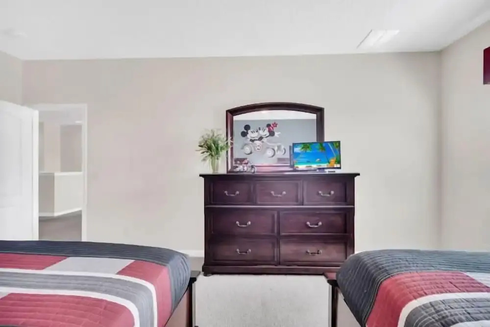 Stunner 6Br W/ South Pool, Lake View & Near Golf