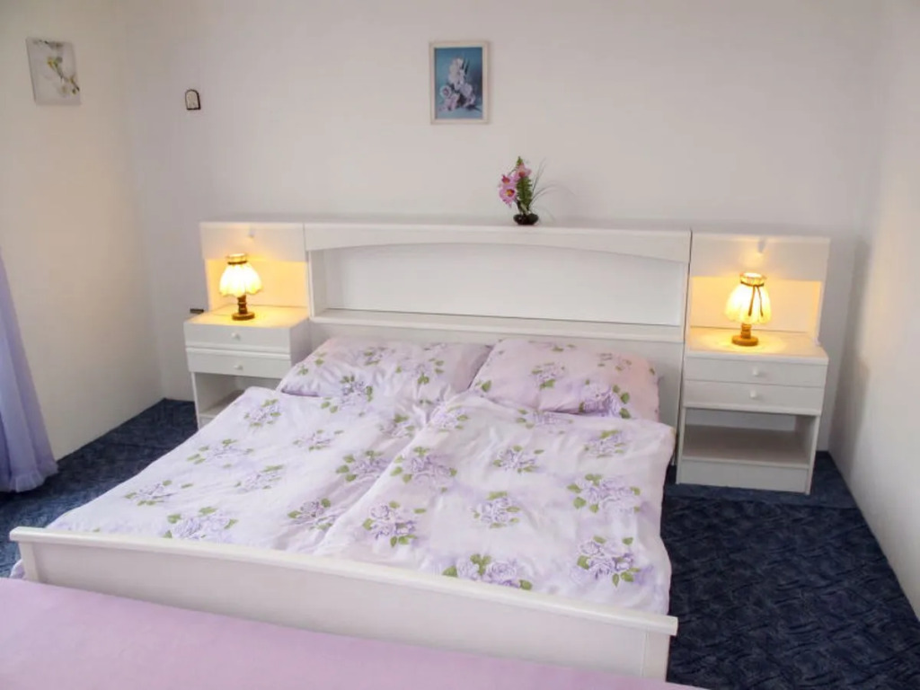 Holiday Home Neurazy by Interhome