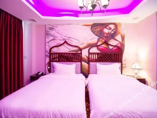 38.6° Theme Hotel