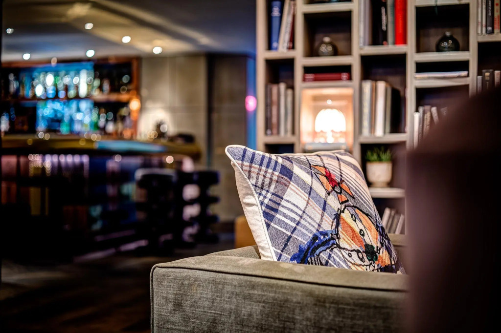 The Hari London
