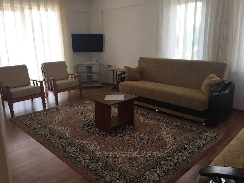 Ugurevler Apart