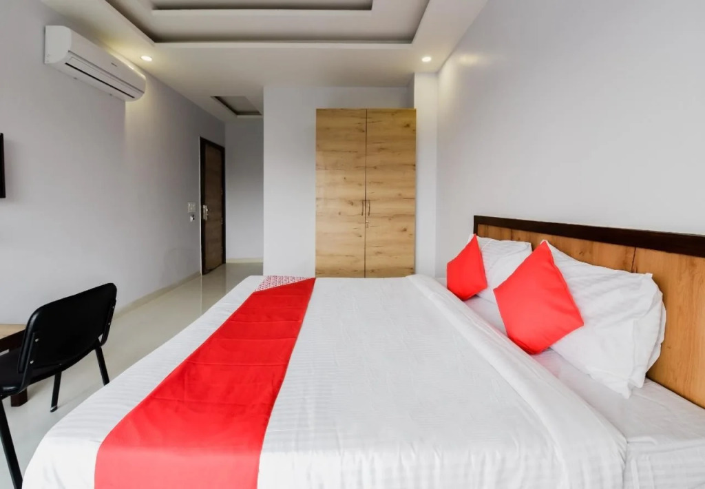 OYO 17336 Flagship Sector 23 Rohini