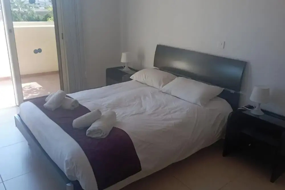 2 Bedroom House Sleeps 6 - Pool, Hot Tub, Garden