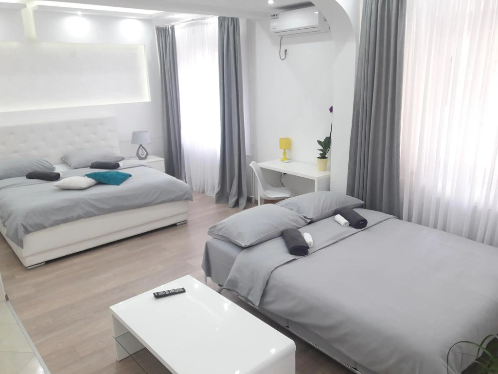 Abbazia Apartments Free Parking Near Center and Vrbas River