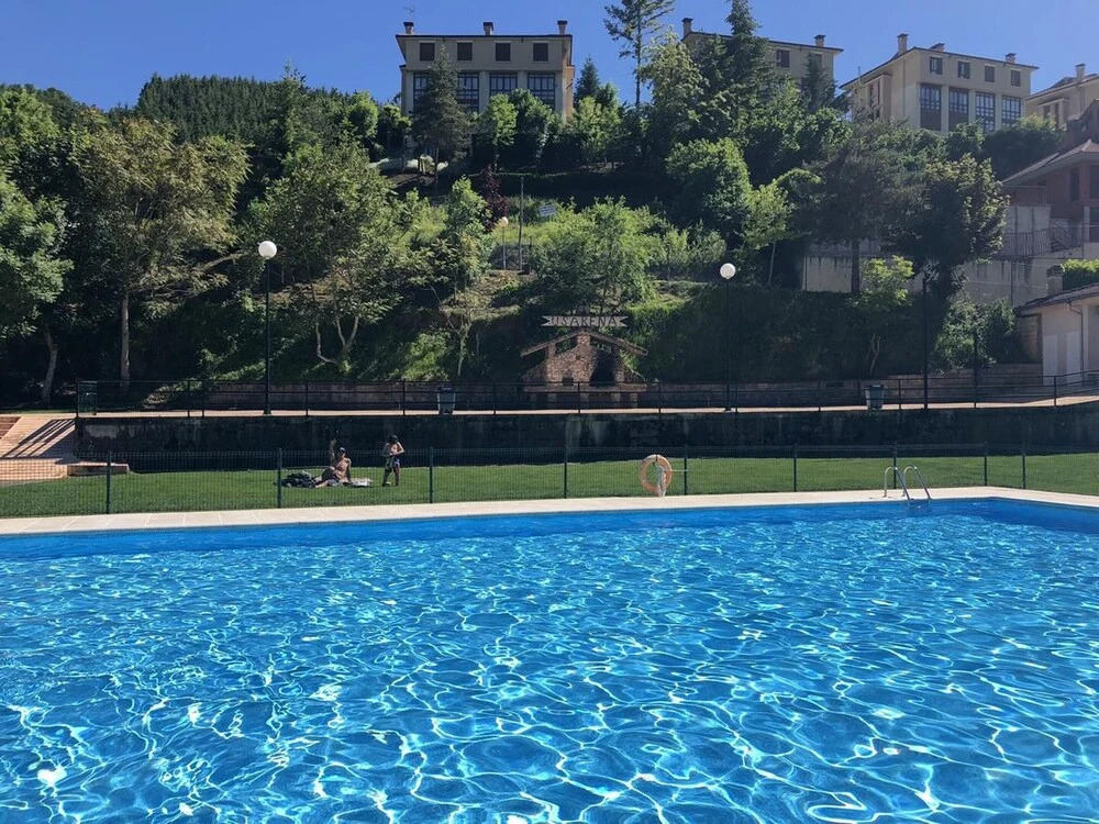 Apartment With 2 Bedrooms in Zorraquín, With Private Pool and Wifi Near the Slopes