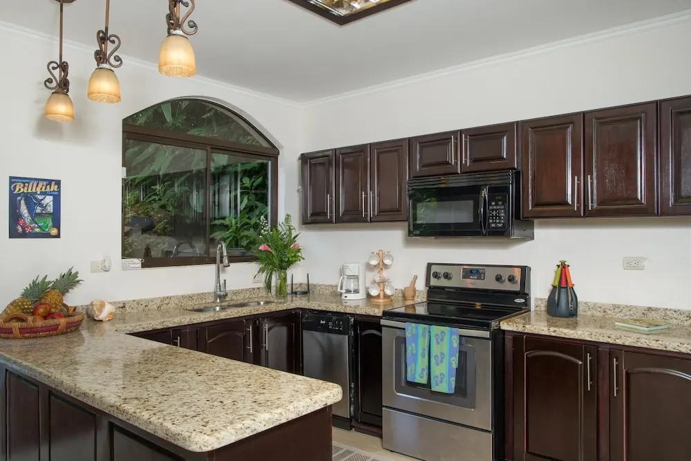 Renovated Casa Heron 3BR Private Pool near MA