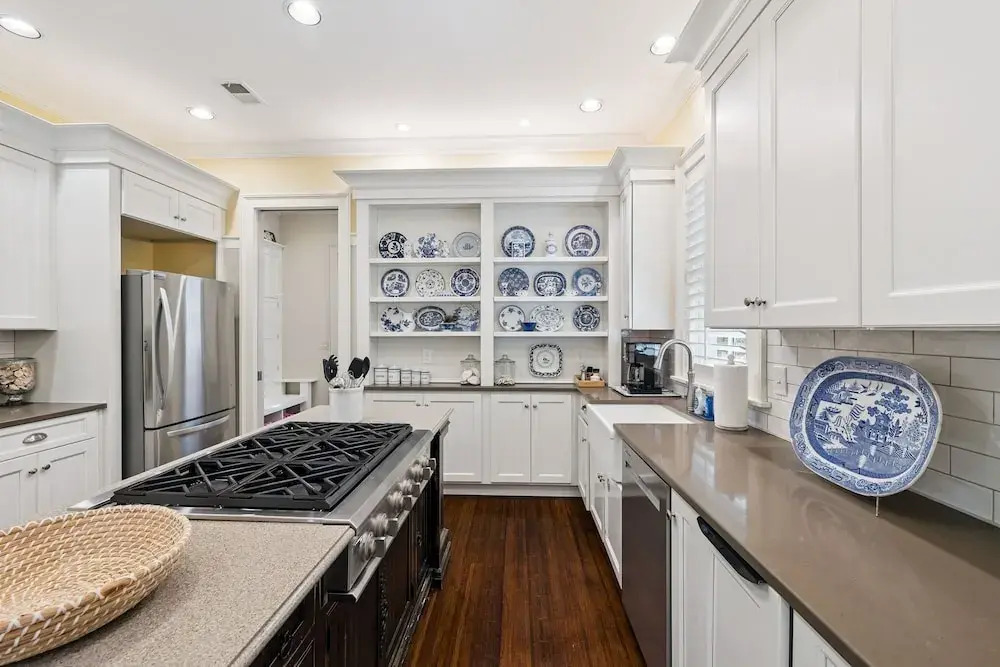 Short Walk to Beach Club, Close to Seaside 3BR Home & Carriage House home