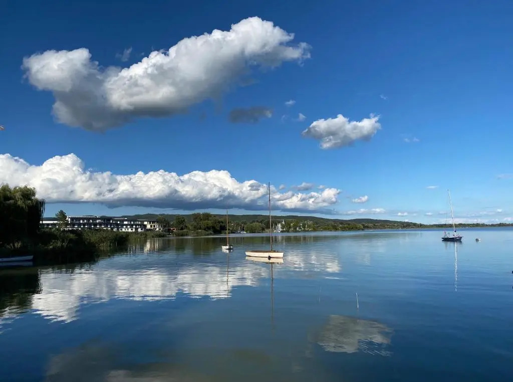 ROYAL SUN - lakeside luxury studio flat at Balaton