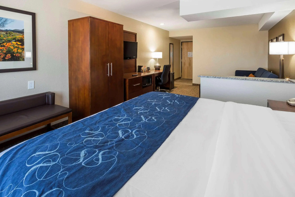 Comfort Suites El Paso Airport