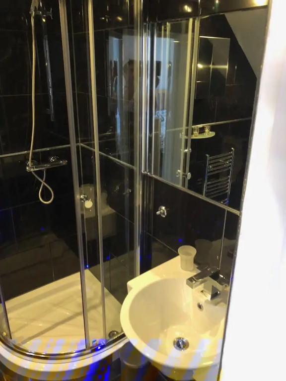 Bournemouth Holiday Let With Hot Tub & Sauna