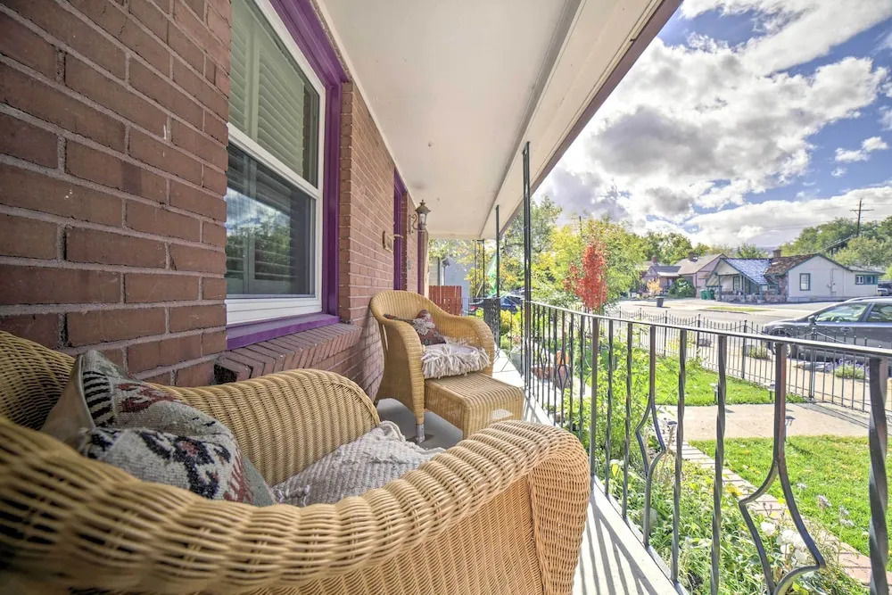 Hot Tub + Walk to Midtown! Reno Retreat