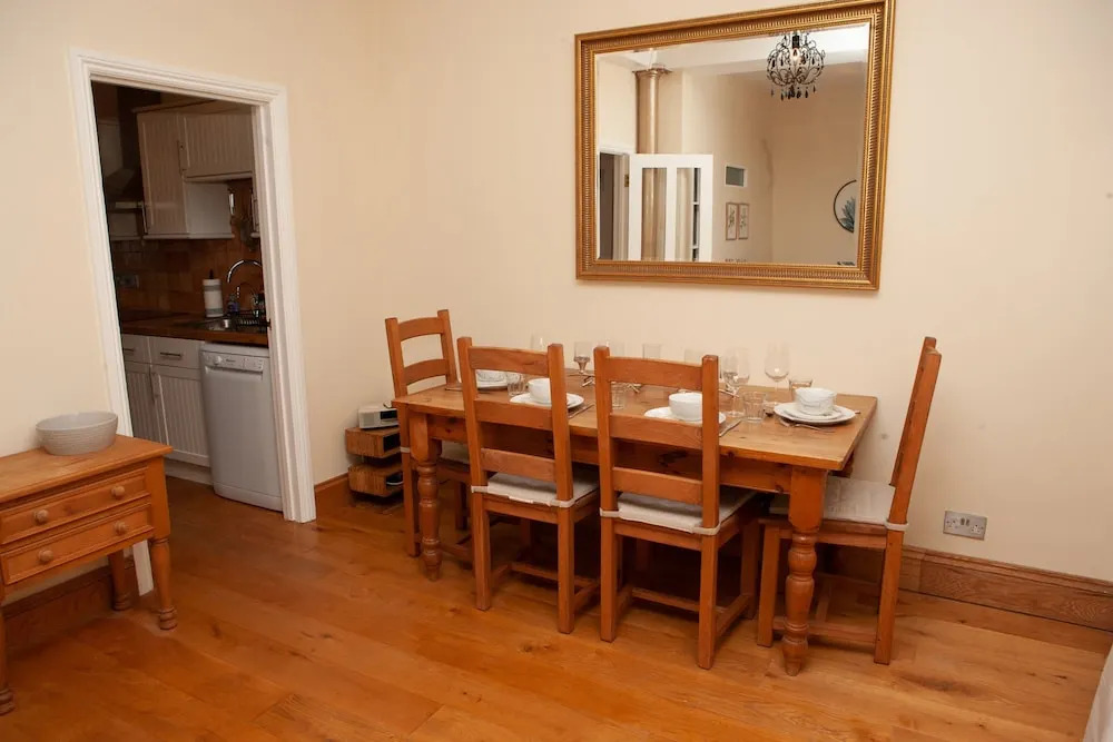 2 Bedroom House Near the Downs Bristol