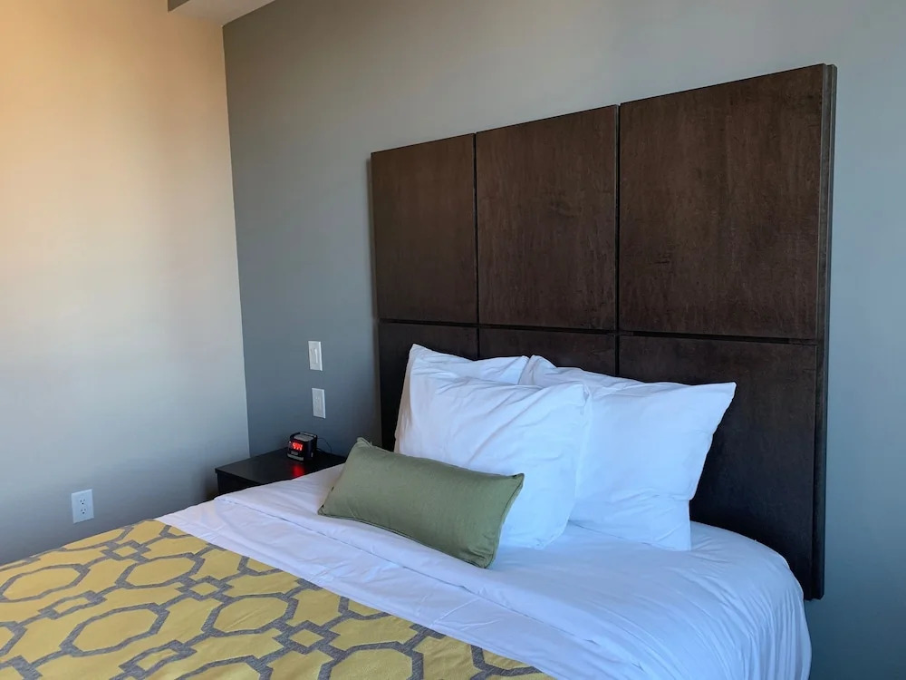Baymont Inn and Suites by Wyndham Long Island City