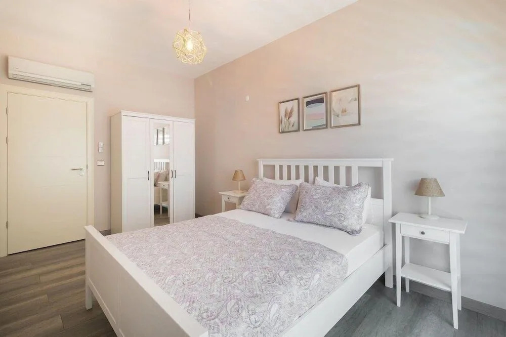 Valsu Homes Sea View Flat