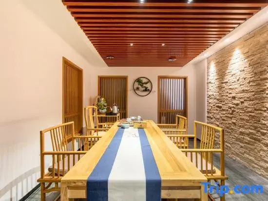 Yiyuan Business Inn
