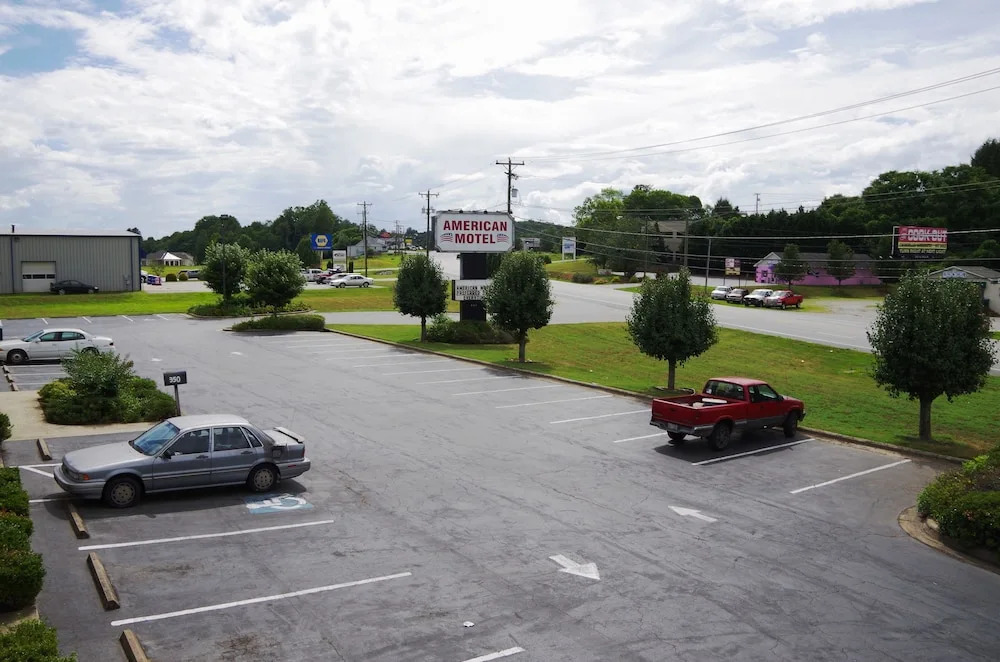 American Motel - Lenoir