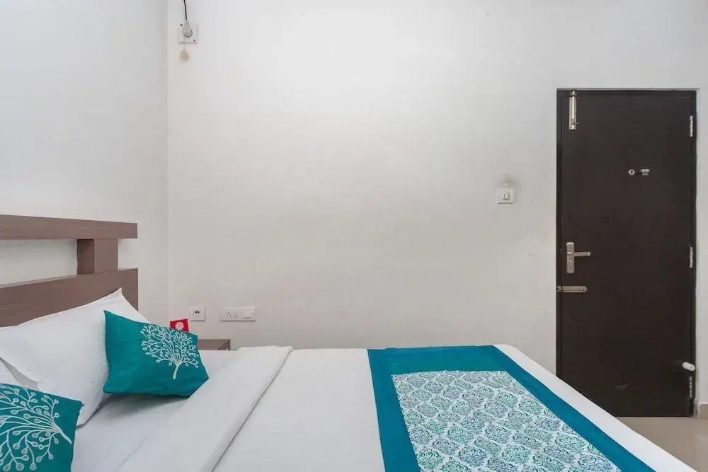 MM Residency By OYO Rooms