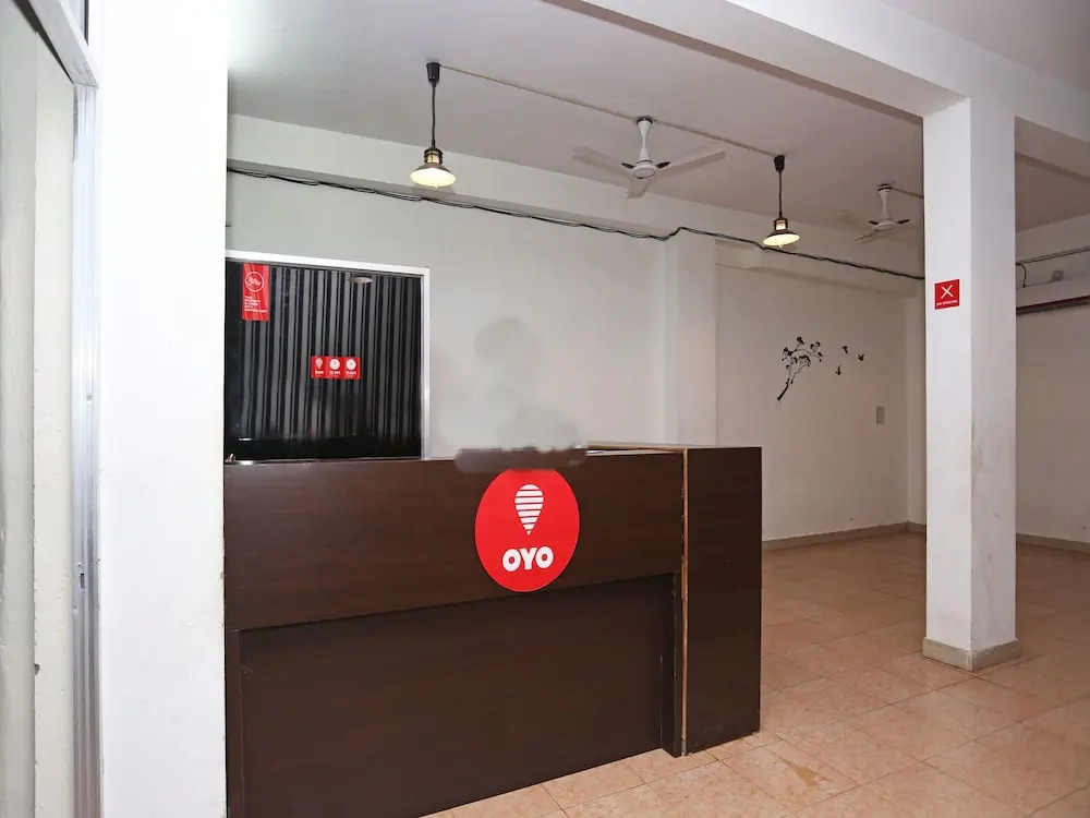 OYO 10391 Hotel Royal Sunshine