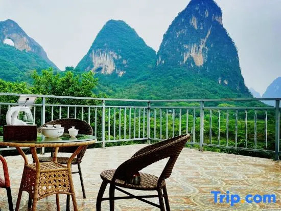 Yangshuo Moon Villa Homestay (Yulonghe Scenic Area Branch)