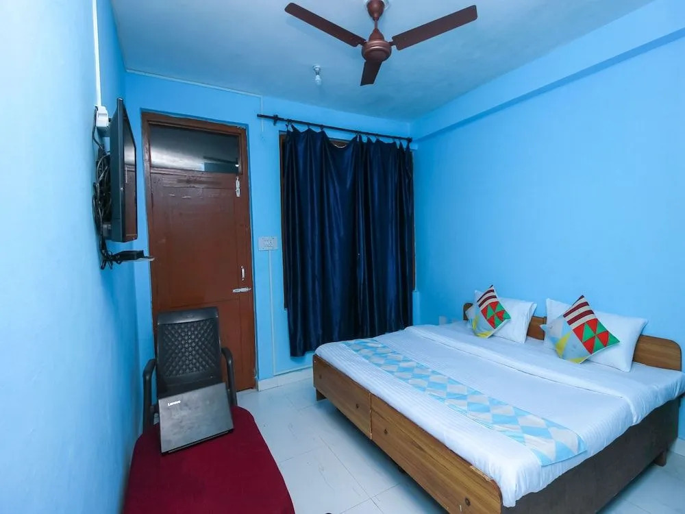 OYO Home 17323 Cozy Stay