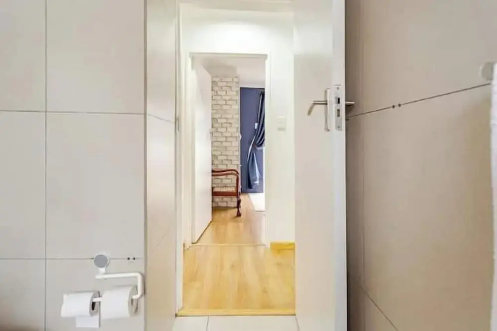 Caline VIP Mews