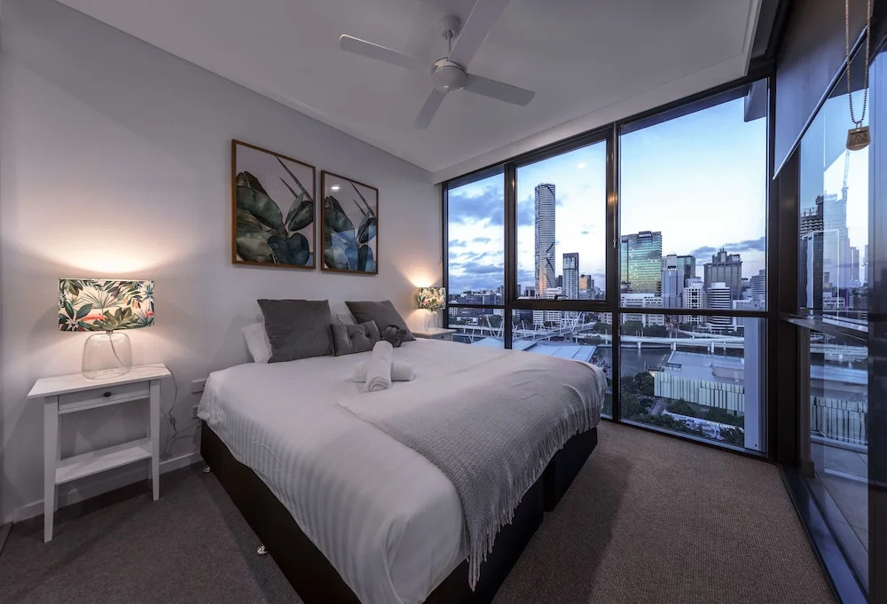 Airhome Southbank Riverside Tower
