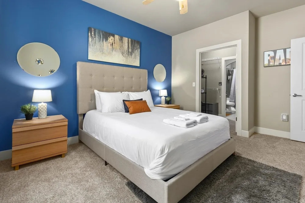City Living in Downtown Raleigh Luxury Apt 2