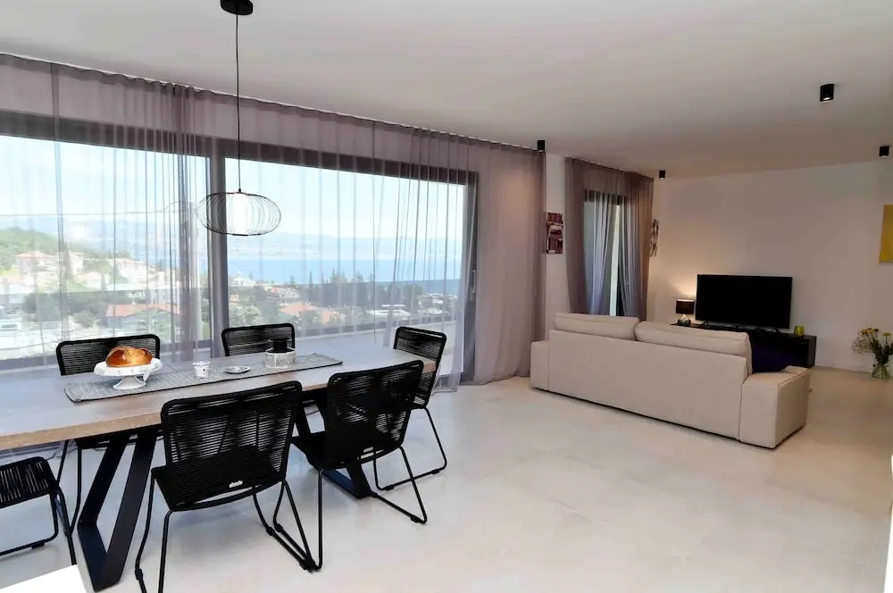 Villa Bella Vista A in Icici