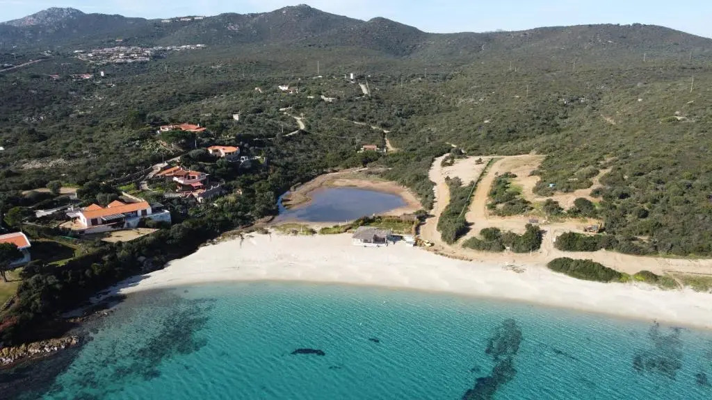 Beach House Rebe