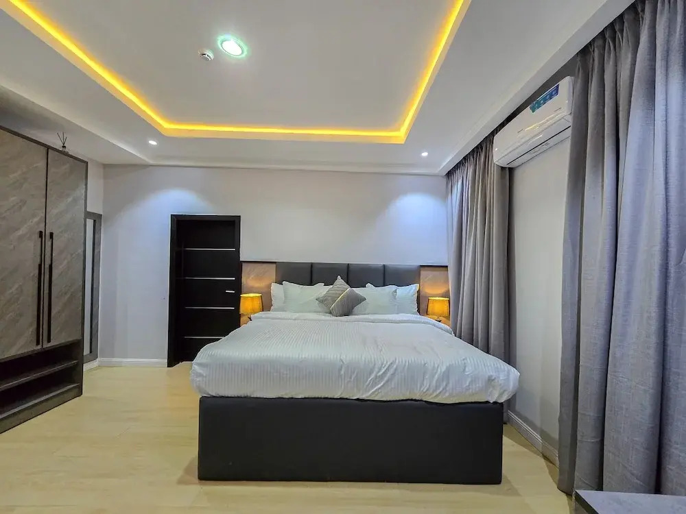 Twinny Hotel & Suites