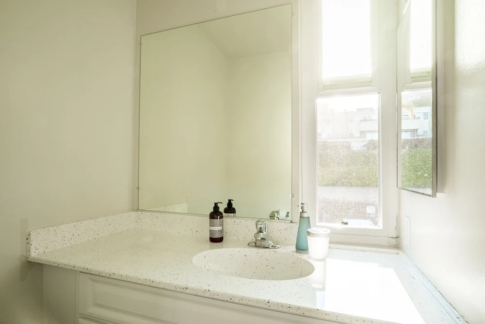 WanderJaunt-Serrano-2BR-Point Loma