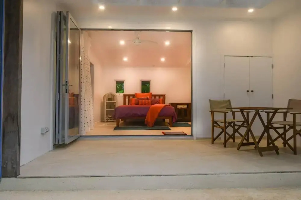 Renovated 2-Bed Cottage