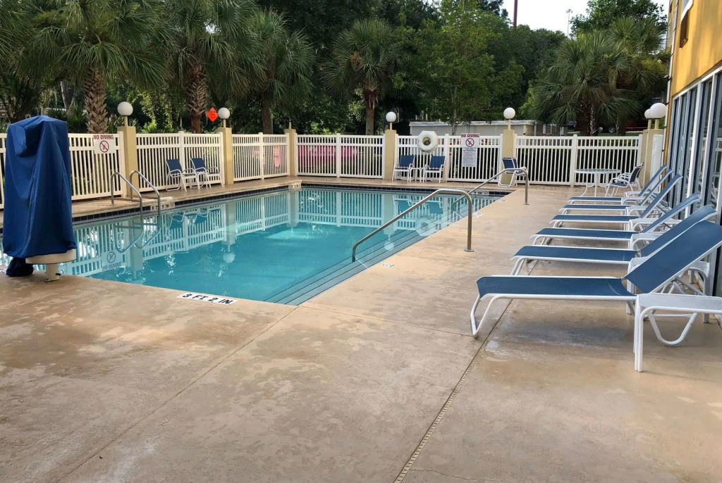 HOM Hotel Gainesville, SureStay Collection by Best Western