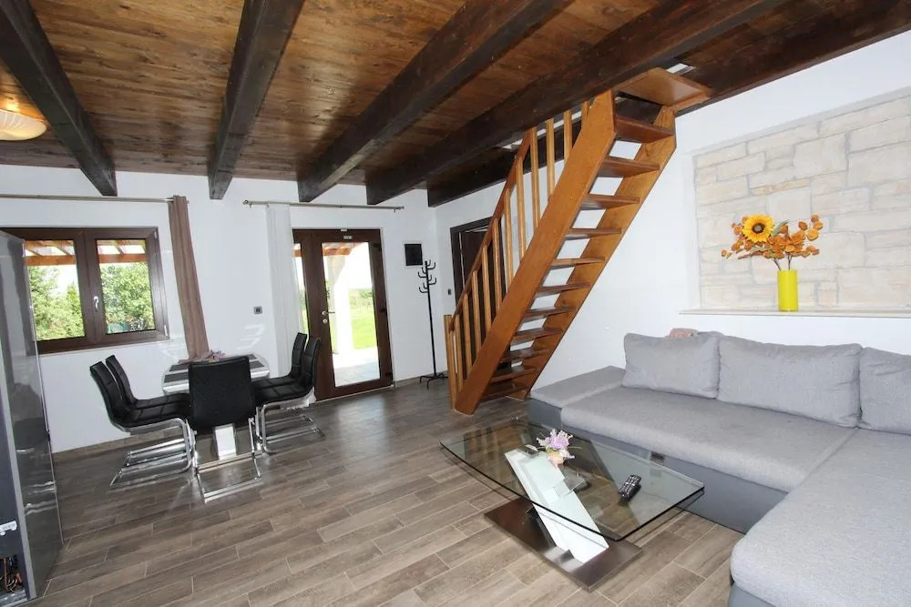Kuvi Apartments
