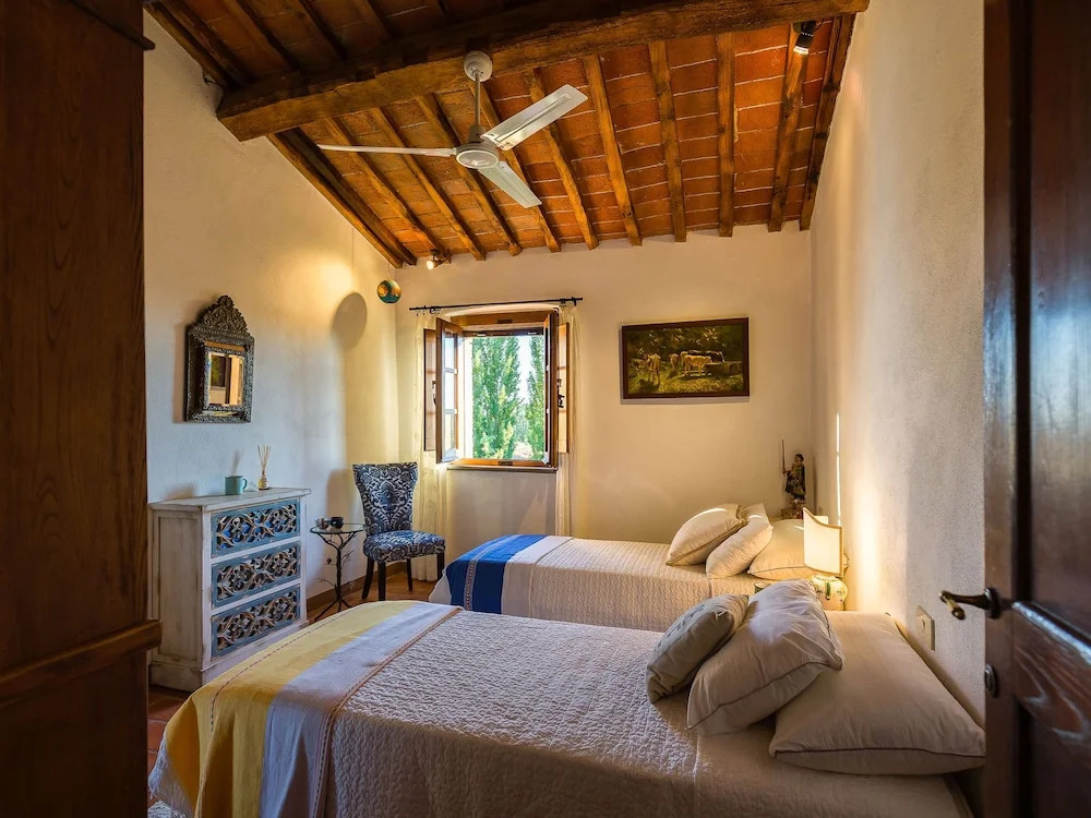 Charming Apartment With Swimming Pool Spacious Terrace And Private Garden