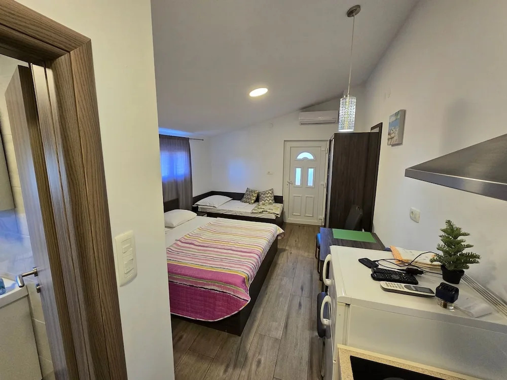 Studio Apartment Nia