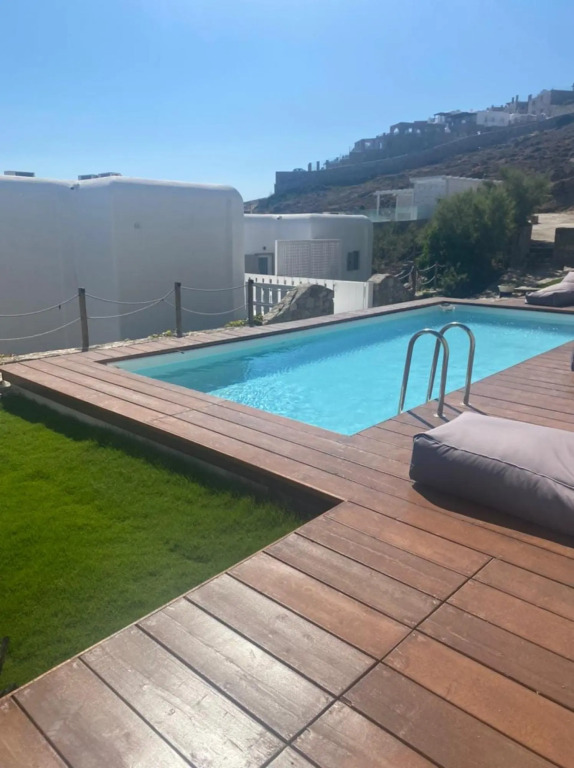 Luxury 1 Bedroom Apartment 3A