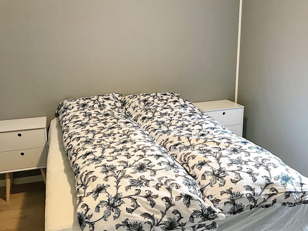 5 star holiday home in Urangsvåg