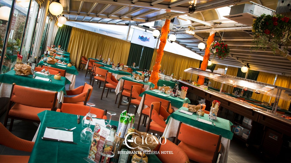 Hotel Ristorante Cigno - Camere and Aparthotel