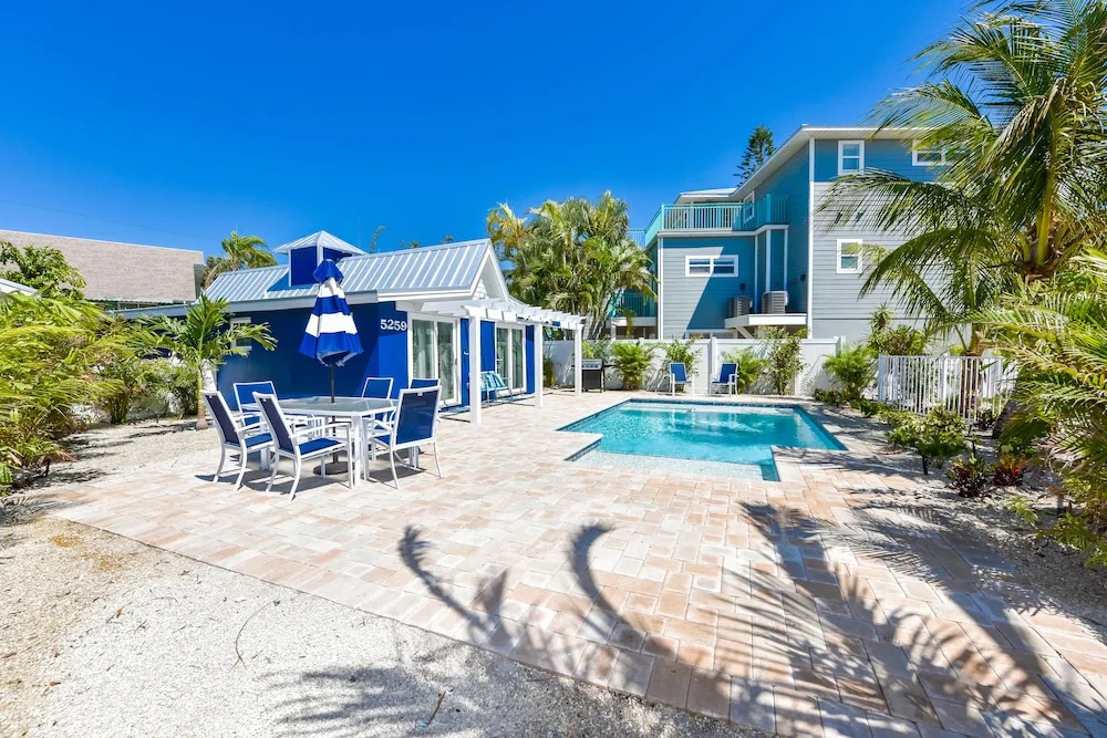 Bimini Breeze by SKLRP